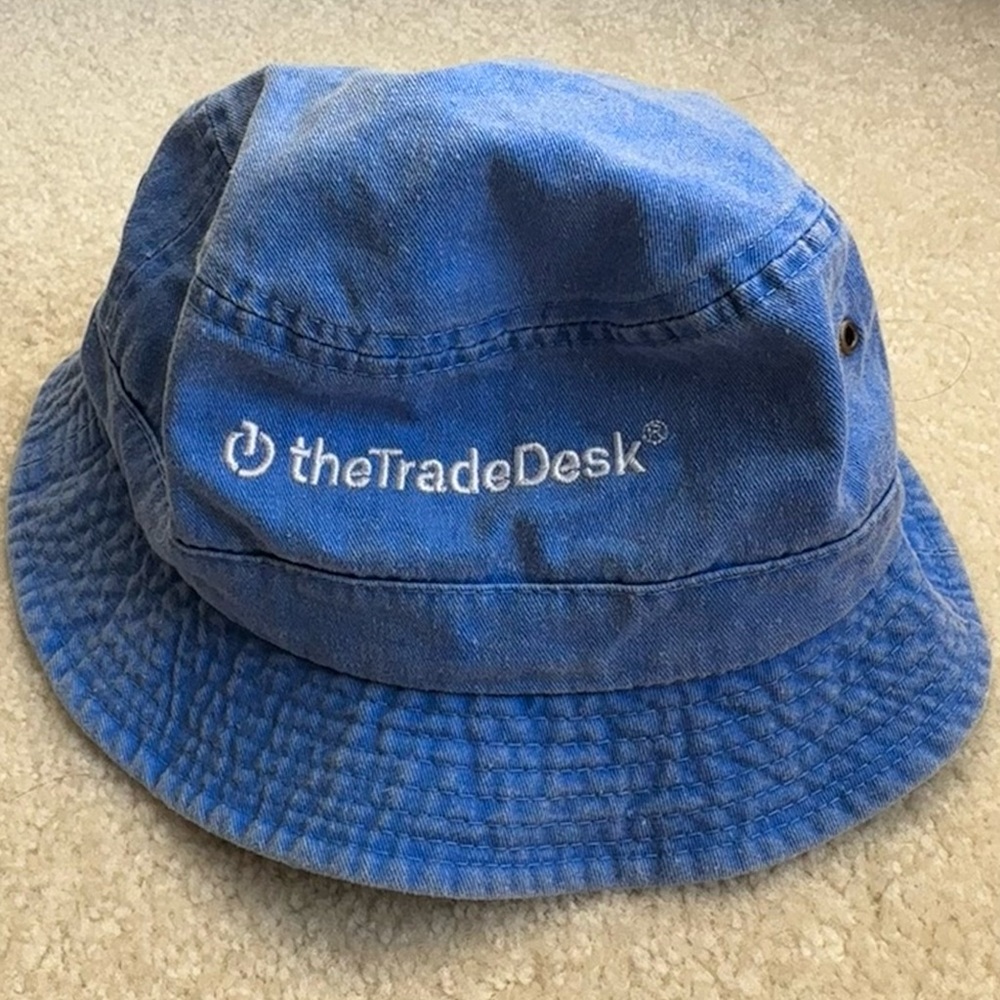 Adorable blue bucket hat!